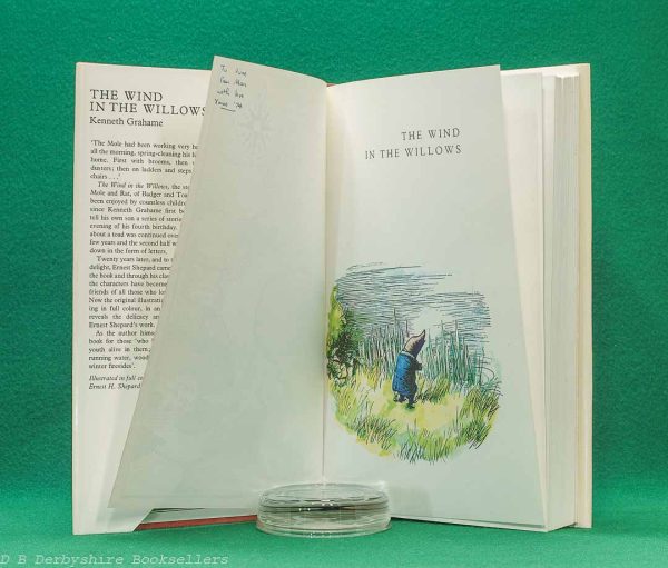 The Wind in the Willows by Kenneth Grahame | Methuen Children's Books, reprint 1974 | colour illustrations by Ernest H. Shepard The Wind in the Willows by Kenneth Grahame | Methuen Children's Books, reprint 1974 | colour illustrations by Ernest H. Shepard