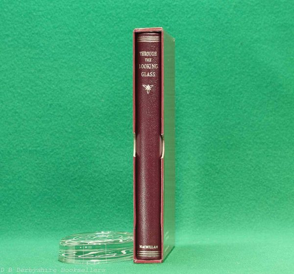 Through the Looking-Glass | Lewis Carroll | Macmillan, facsimile 1984 | illustrated by John Tenniel | Leather Binding in a Slipcase Through the Looking-Glass | Lewis Carroll | Macmillan, facsimile 1984 | illustrated by John Tenniel | Leather Binding in a Slipcase