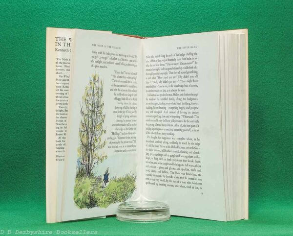 The Wind in the Willows by Kenneth Grahame | Methuen Children's Books, 1st edition 1974 | colour illustrations by Ernest H. Shepard The Wind in the Willows by Kenneth Grahame | Methuen Children's Books, 1st edition 1974 | colour illustrations by Ernest H. Shepard