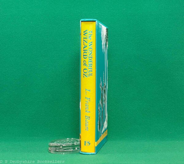 The Wonderful Wizard of Oz by L. Frank Baum | The Folio Society, second printing 2011 | introduction by Maria Tatar | illustrations by Sara Ogilvie The Wonderful Wizard of Oz by L. Frank Baum | The Folio Society, second printing 2011 | introduction by Maria Tatar | illustrations by Sara Ogilvie
